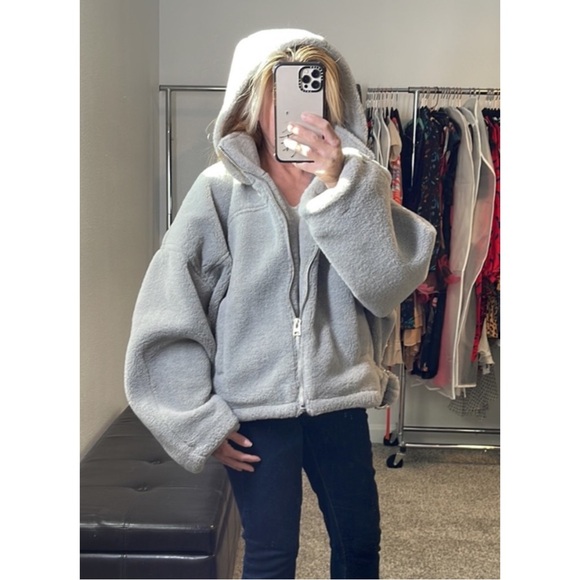 TOPSHOP | NWT!! Hooded Grey Long Sleeve Teddy Jacket, Size US 10 - Picture 9 of 9